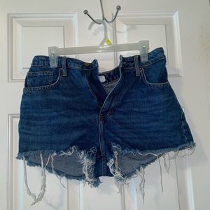 Forever 21 distressed blue Jean shorts size 28